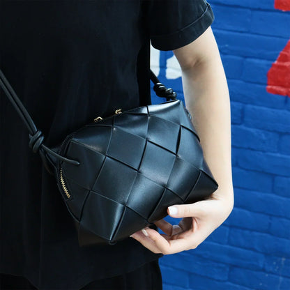 Zélia Medium Leather Crossbody Bag